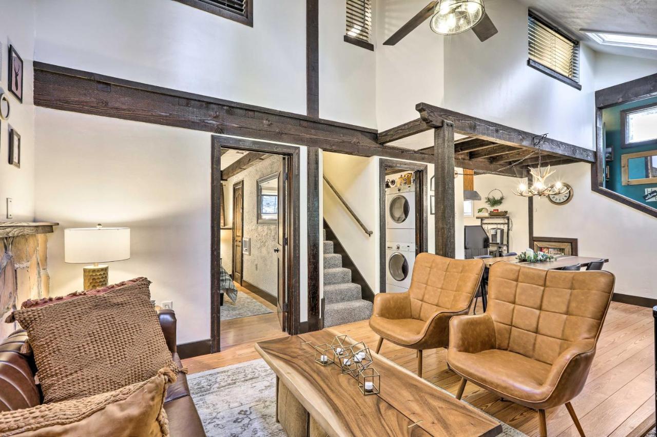 Woodsy Flagstaff Hideaway With Deck And Sunroom! Mountainaire ภายนอก รูปภาพ