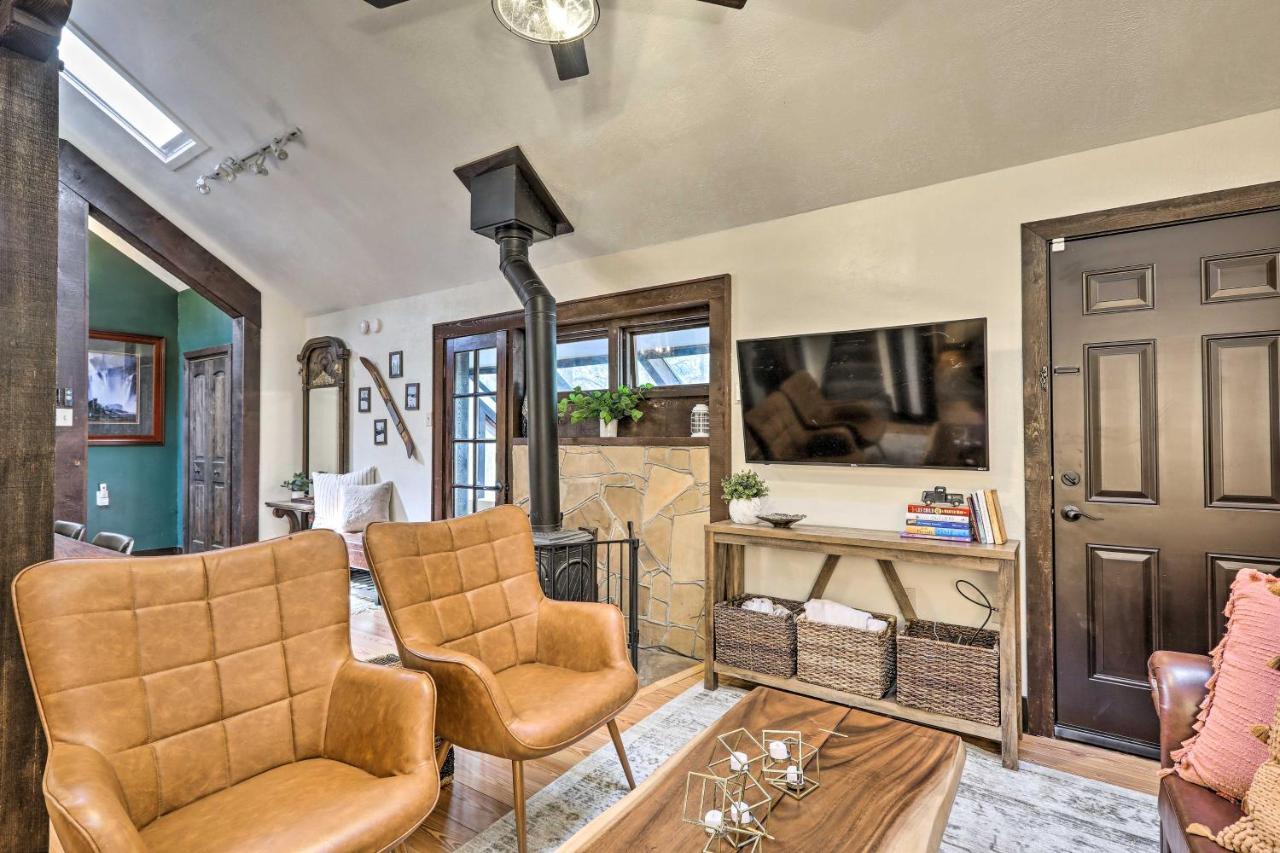 Woodsy Flagstaff Hideaway With Deck And Sunroom! Mountainaire ภายนอก รูปภาพ